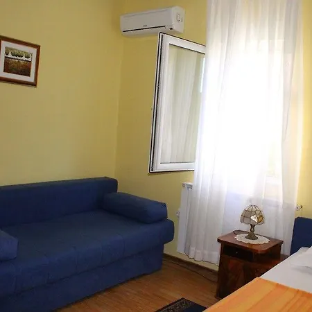 Πανσιόν Vilma Sukošan