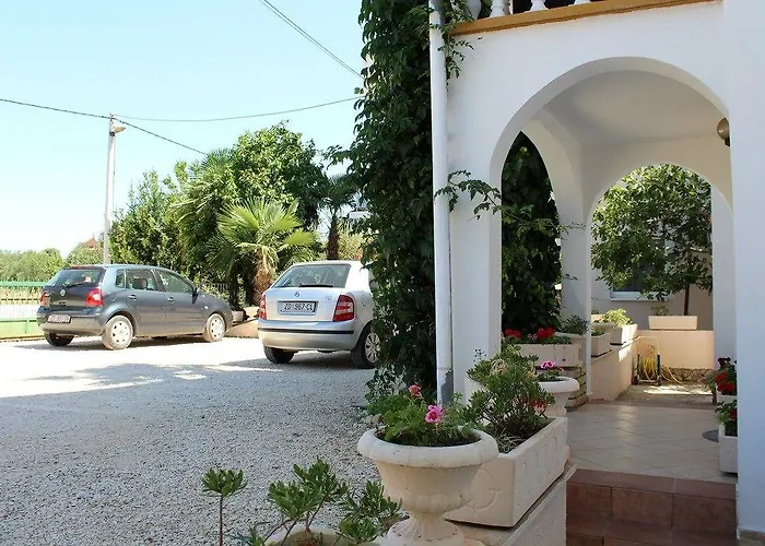 Guest house Vilma 3*