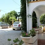 Gostinjska kuća Vilma 3*