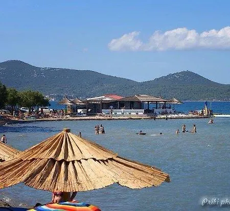 Vilma Casa de hóspedes Sukošan